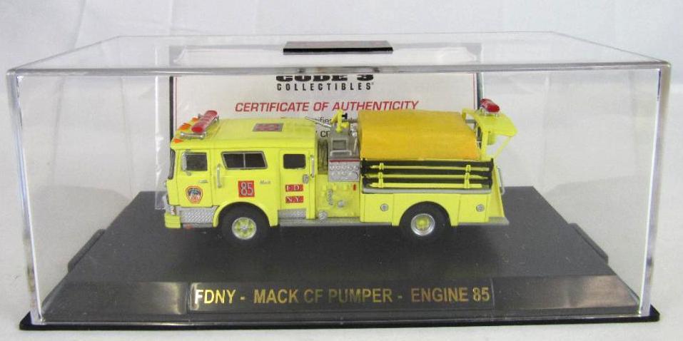 Code 3 1:64 Diecast FDNY Mack CF Pumper Engine 85 Fire Truck