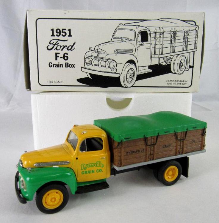 First Gear 1:34 Diecast 1951 Ford F-6 Grain Box Truck Dyersville Grain Co.