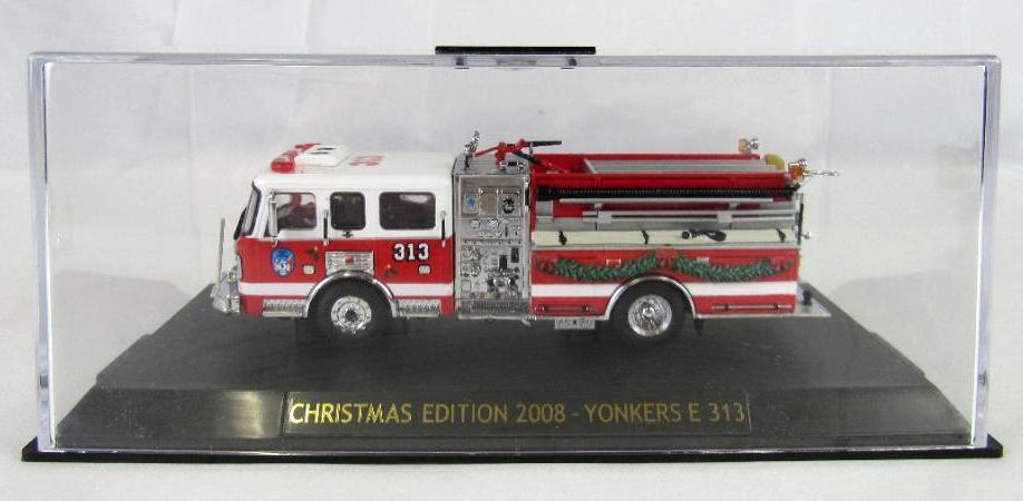 Code 3 1:64 Diecast Yonkers, NY E 313 Christmas Edition Fire Truck