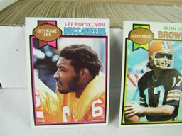 Large Lot (600+) Vintage 1979 Topps Football Cards