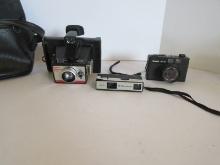Lot Polaroid Land Camera Super Shooter Plus, Rollei XF35, Bell & Howell bc11 Camera