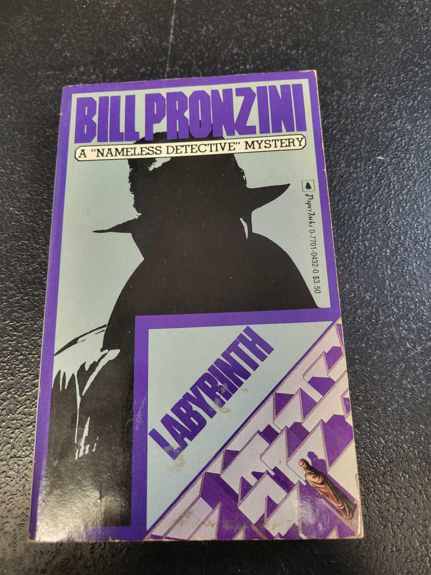 Bill Pronzini Paperback Books $2 STS