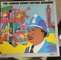 Muddy Waters Record $1 STS