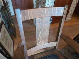 (LR) ANTIQUE STICKLEY STYLE MISSION OAK SLAT BACK ARM CHAIR WITH LEATHER SEAT & NAIL HEAD TRIM.