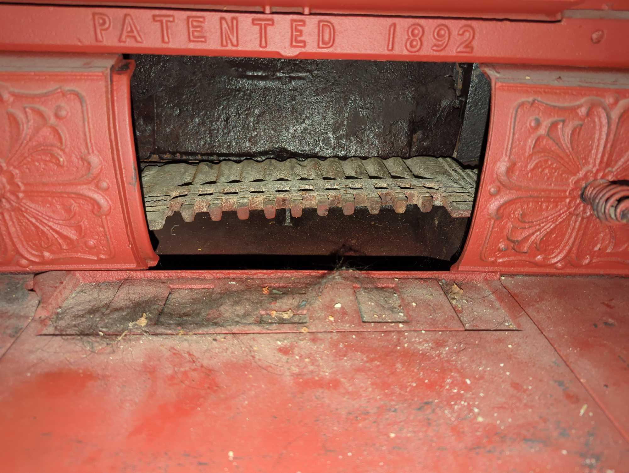 (KIT) PLEASE BRING HELP TO LOAD THIS ITEM, NEW EXCELSIOR COOK CAST IRON RED EARLY STYLE STOVE 128-C,