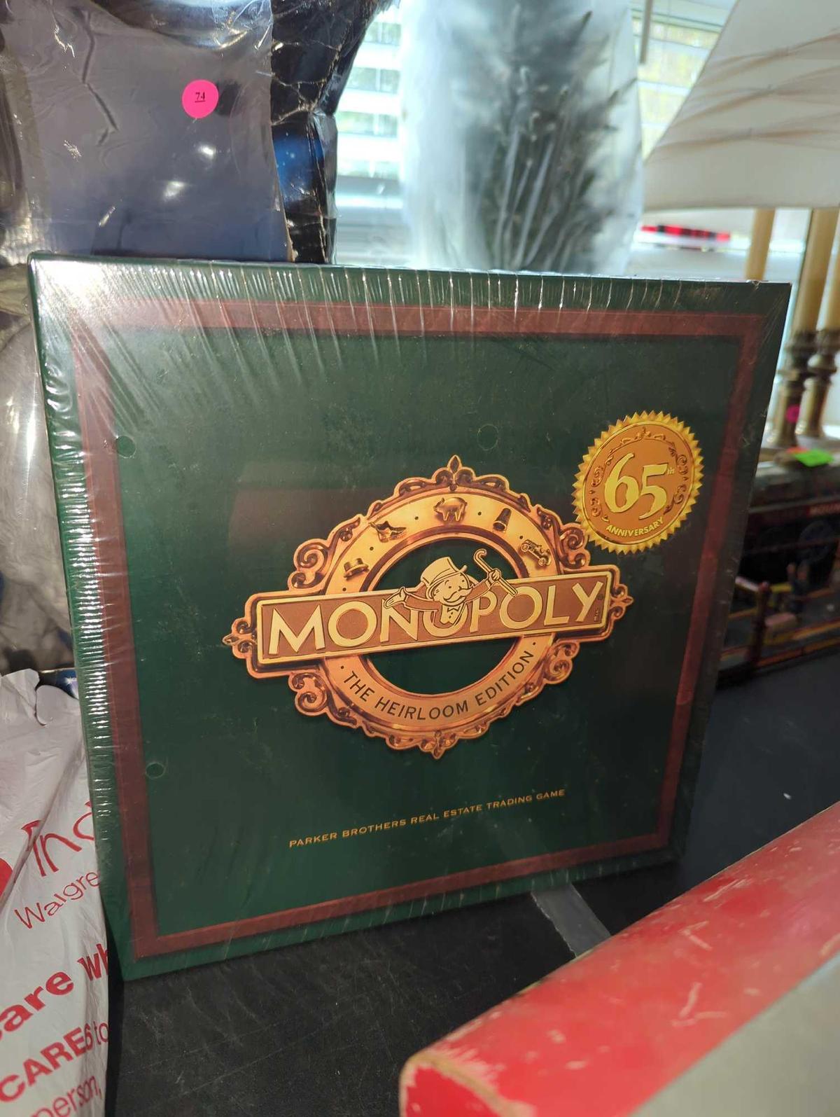 (LR)SEALED MONOPOLY THE HEIRLOOM EDITION 65TH ANNIVERSARY.