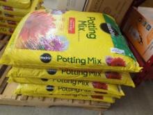Lot of 5 Bags Of Miracle-Gro 75651300 Potting Mix, 1-Cubic Foot, 1 cu. ft, All Appears to be New in