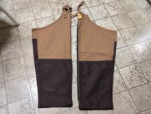 (LR) GAME HIDE BRAND 12C MB BRIAR PROOF CHAPS, SIZE XL. LIKE NEW CONDITION. RETAILS FOR $80.