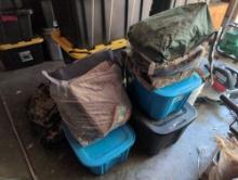 (GAR) LOT LARGE OF HUNTING EQUIPMENT/TOOLS TO INCLUDE: TREE CLIMBING EQUIPMENT, HARD HATS, HUNTING