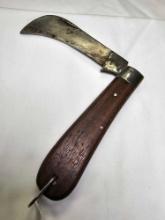 Vintage Made in Japan Buck Knife.