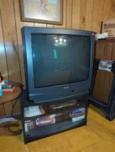 (LR) TOSHIBA FAT BACK TV 32" SCREEN, COMES WITH ENTERTAINMENT STAND WITH 2 GLASS DOORS, VHS PLAYER,