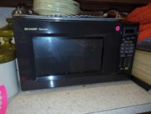 (KIT) SHARP CAROUSEL MICROWAVE, IN GOOD CONDITION