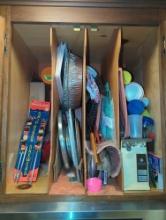 (KIT) CABINET WITH MISC KITCHEN ITEMS, CAN OPENER, ALUMINUM TRAYS. PLASTIC CONTAINERS, ETC