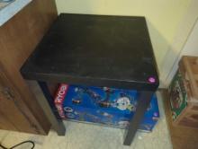(KIT) BLACK SIDE TABLE, APPROXIMATE DIMENSIONS - 28" H X 21.5" W X 22" D, APPEARS TO HAVE SOME