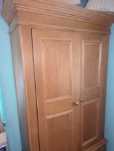 (UPBR2) CENTURY (LEFT DOOR DOESN'T CLOSE FULLY) CRAFTSBURY COLLECTION ARMOIRE WITH 2 DOORS AND 2