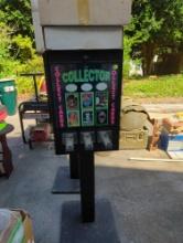 (GAR) SPORTS TRADING CARD VENDING MACHINE 3 COLUMN WITH STAND AND KEY, IT ALSO INCLUDES 1 FULL BOX