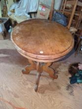 (GAR) Victorian Pedestal Tea Table in Oak, Table Top Needs Attached - Just Sitting on it, 1 Leg is