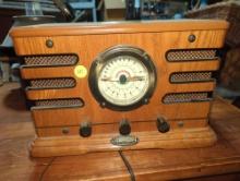 (GAR) CROSLEY COLLECTION ADDITION RADIO WITH CASSETTE MODEL CR 19 LIMITED EDITION COMES WITH COA,