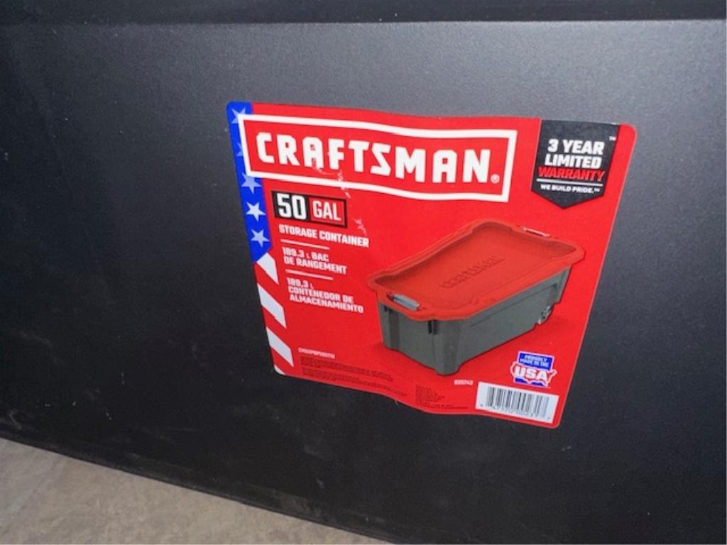 LARGE CRAFTSMAN TOTE WITH HOSES.