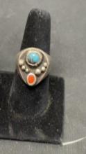 STERLING, TURQUOISE & RED CORAL RING  17G