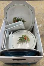 BOX OF MISCELLANEOUS: CHRISTMAS DISHES