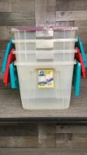 4) CLEAR PLASTIC HINGED LID TOTES