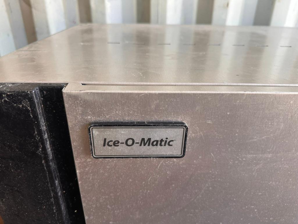 Ice-O-Matic Model: CIM1446HR5 1,520lb Ice Maker w/ Remote Cooled & Scotsman B842S Ice Bin 778lb