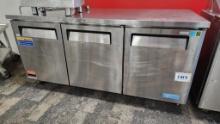 Turbo Air MUR-72 - 72in Undercounter Worktop Refrigerator, 3-Section
