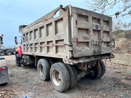 1991 INTERNATIONAL 2674 DUMP TRUCK VN:1HTGLLLT9MH384058 powered by diesel engine, equipped with Road