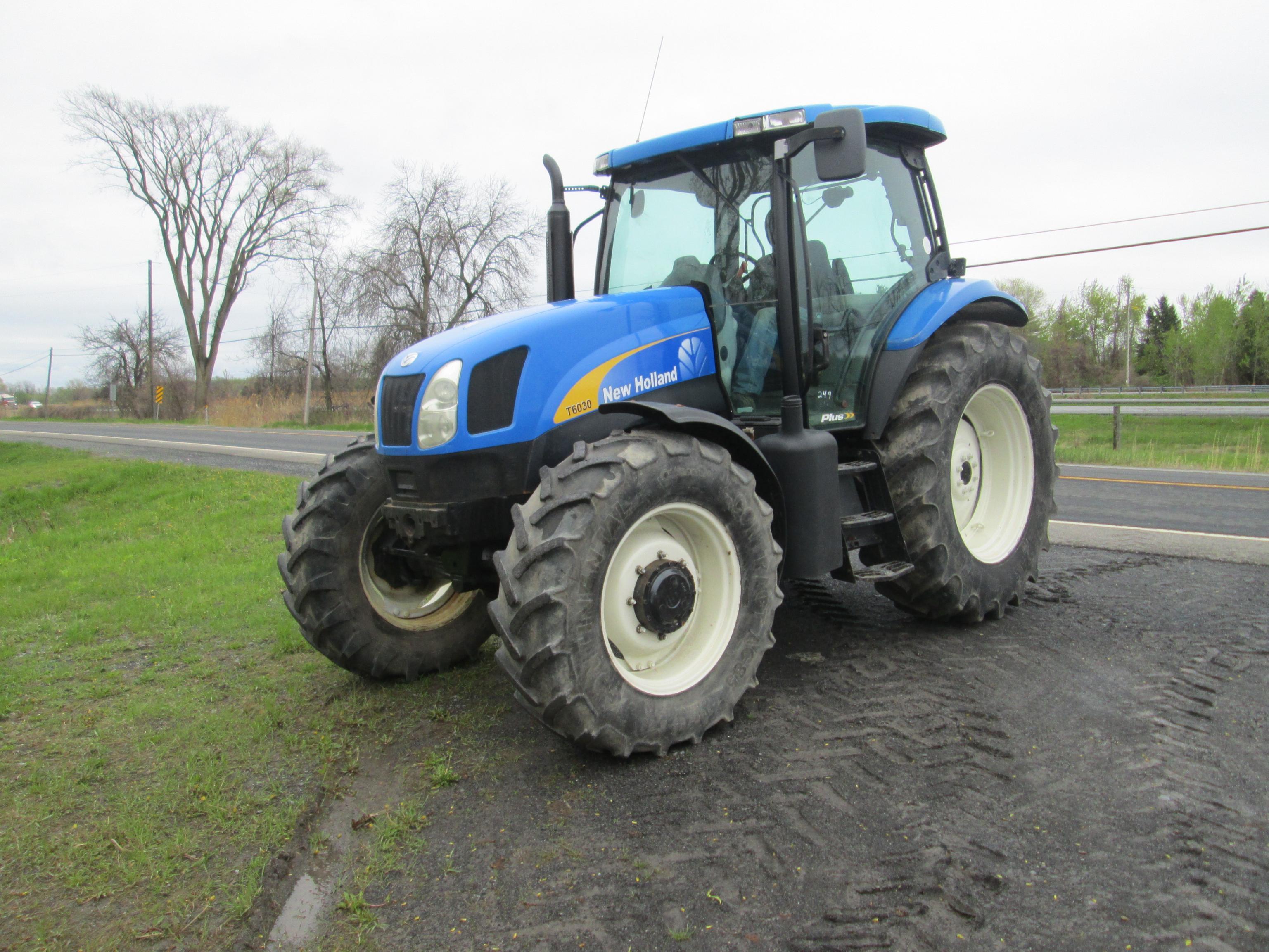 AGRICULTURAL TRACTOR NEW HOLLAND T6030 PLUS 4X4 TRACTOR SN Z7BDD4646 powered by diesel engine,