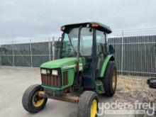 John Deere 5220