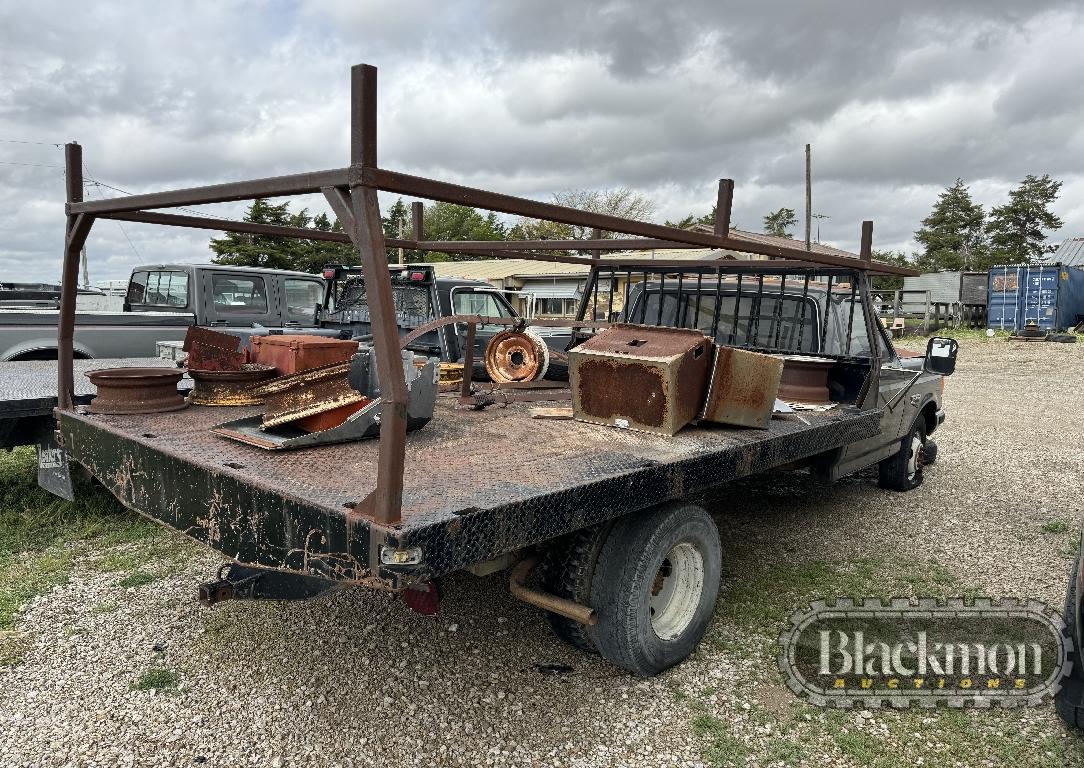 1987 FORD F350 FLATBED TRUCK,  DIESEL, 5 SPEED, DOES NOT RUN NEEDS STARTER,