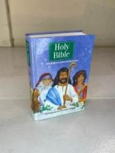 Holy Bible with Detuerocanonicals Apocrypha