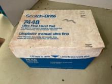 Box of Scotch-Brite 7448 Ultra Fine Hand Pads