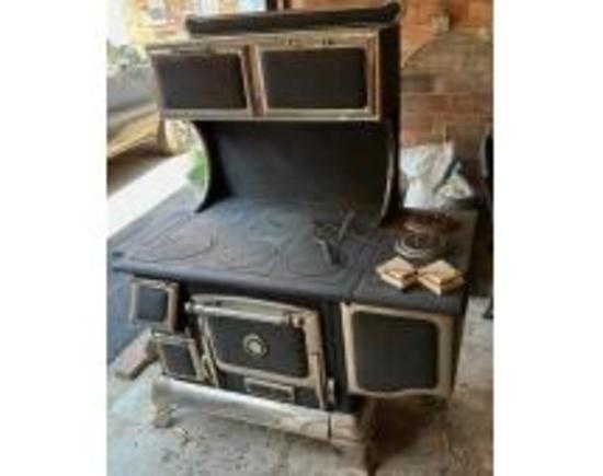 Online Only Auction Antique Stove