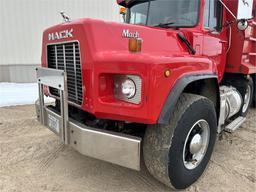 1992 MACK RB688S