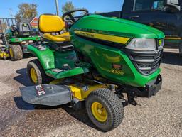 John Deere X300 Lawn Tractor