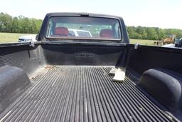 #8101 1993 FORD F150 XLT REG CAB 8' BED 2 WD 162984 MILES 4.9 L CLOTH CARPE