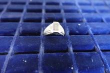 STERLING RING WITH VIOLET STONE .28 TROY OZ SZ 10.5