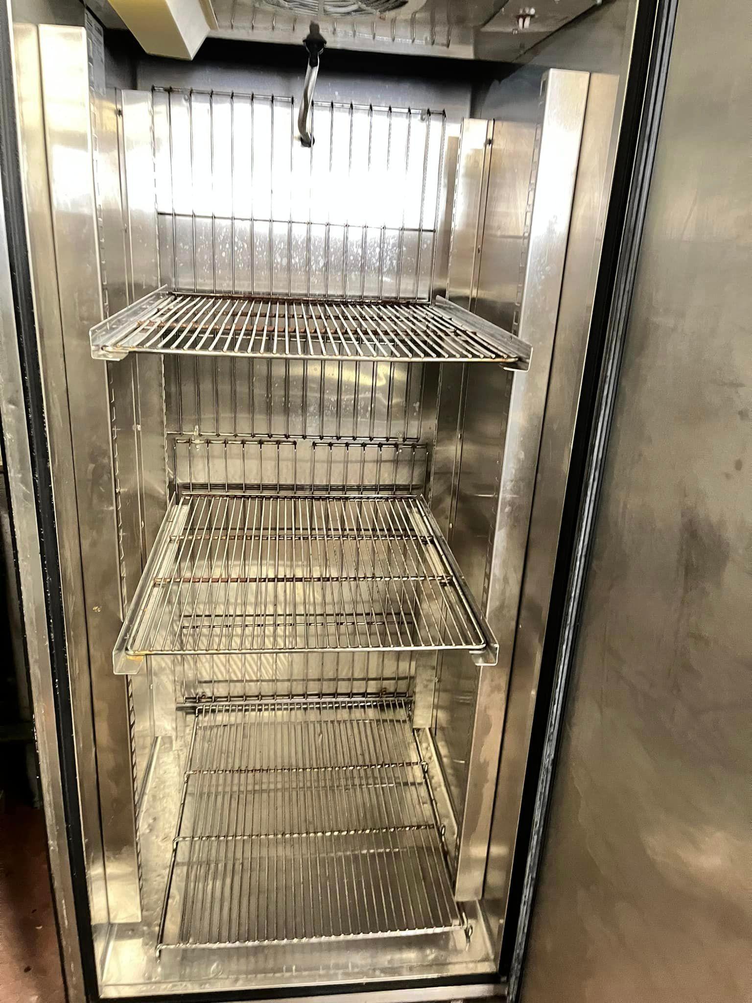 True Single Door Bakery Freezer STL STL Interior & Shelves