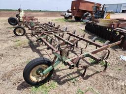 John Deere 1600 Tillage Chisel Plows