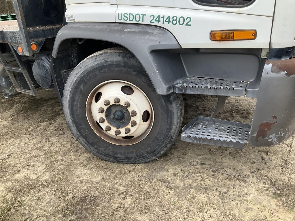 2007 CHEVROLET T8500 FLAT BED TRUCK