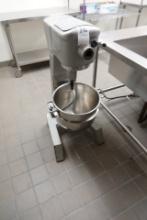 HOBART 30QT MIXER W/BOWL & DOUGH HOOK