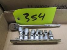 Snap-On 1/4" Ratchet with Swivel Sockets, 3/16"-1/2"