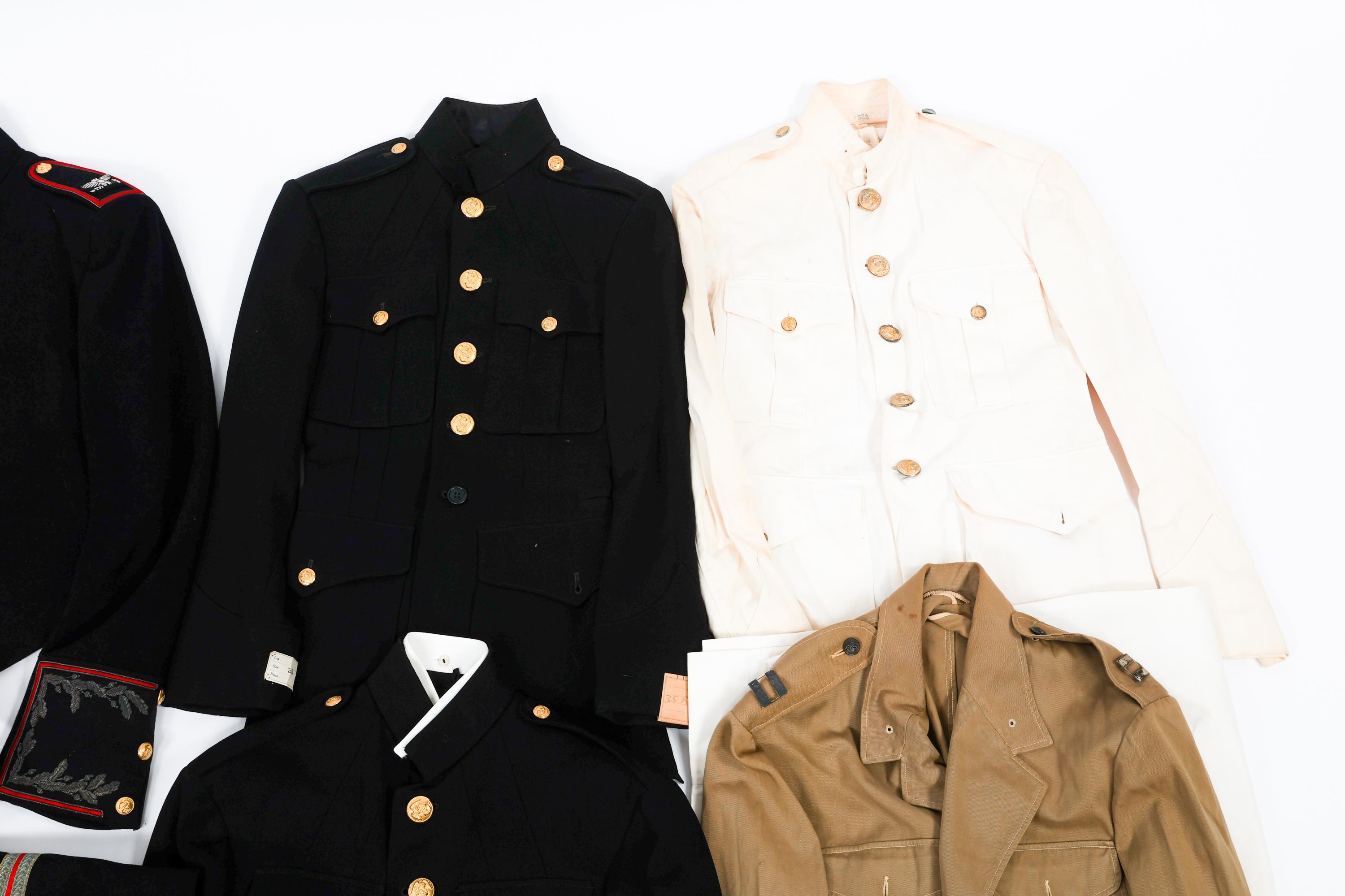 WWII - COLD WAR US MARINE CORPS OFFICER UNIFORMS