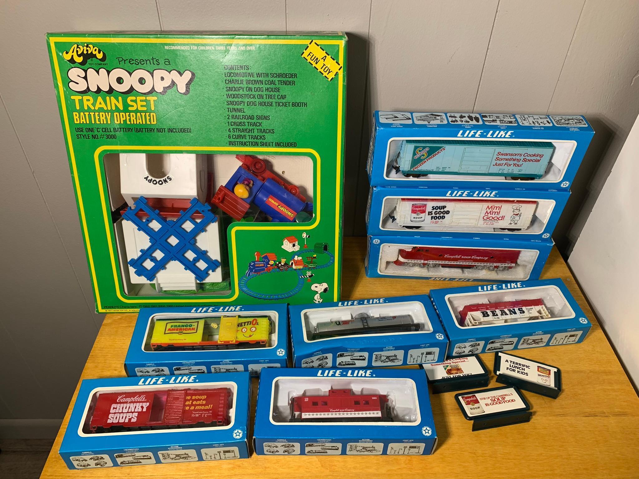 Snoopy Train Set + Model Railroad