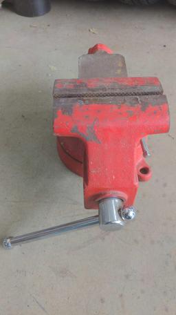 Large 6" red bench vise