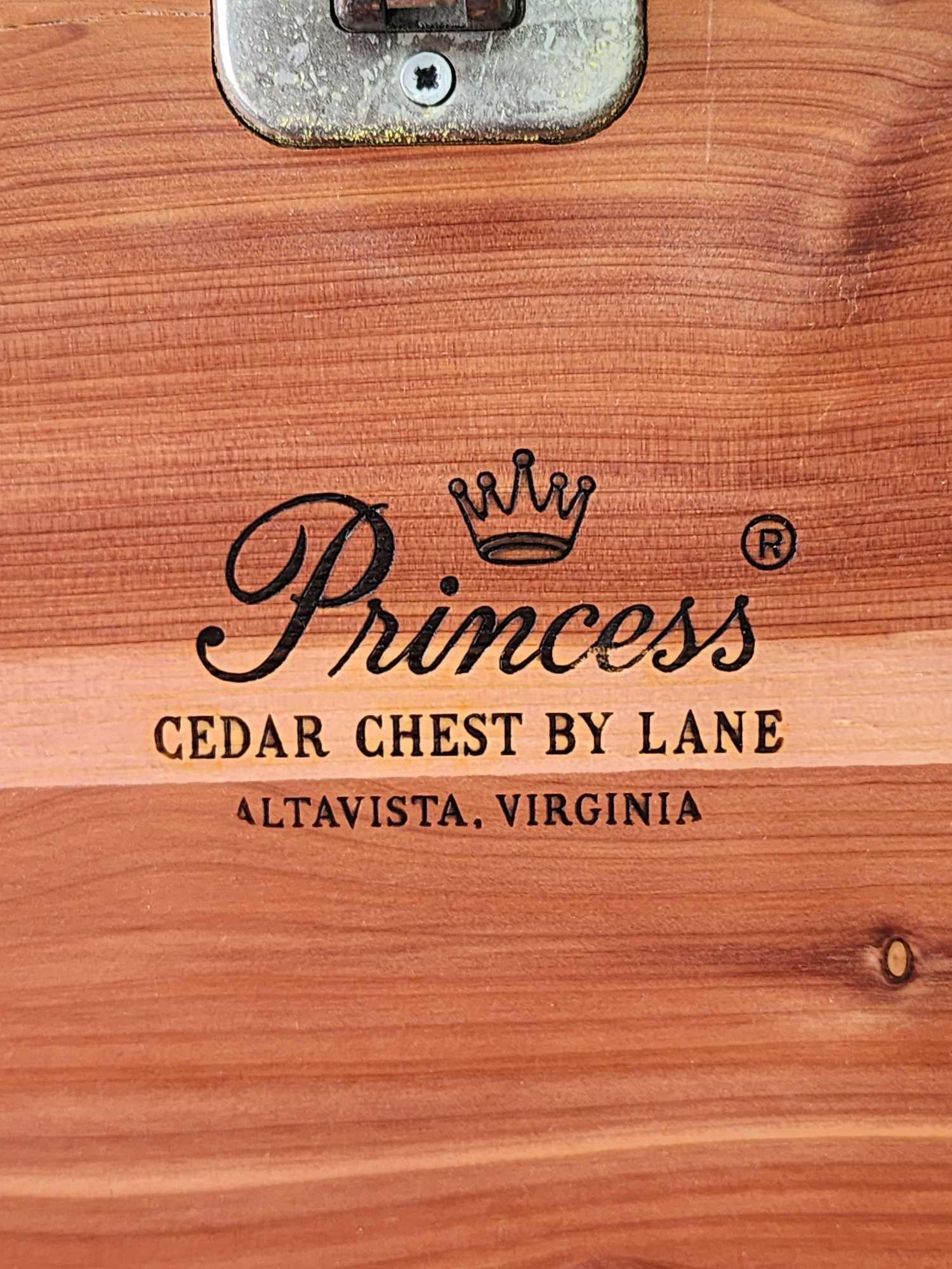 Beautiful vintage Princess cedar chest by Lane