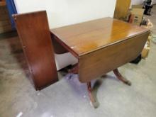 Drop Leaf Table with 2 Extra Leaves
