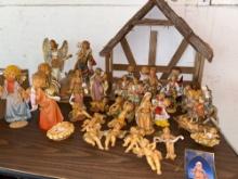 Large lot of Nativity figurines - Fontanini